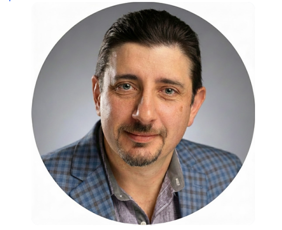 Headshot of Eugene Kushnir